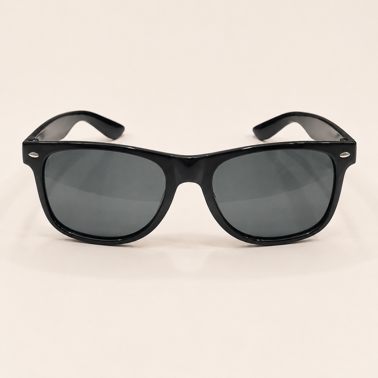 Wayfrer sunglass 1