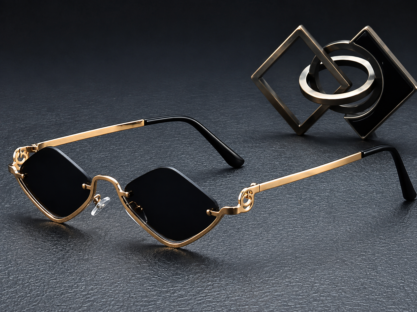 elegant ladies' sunglasses. 2